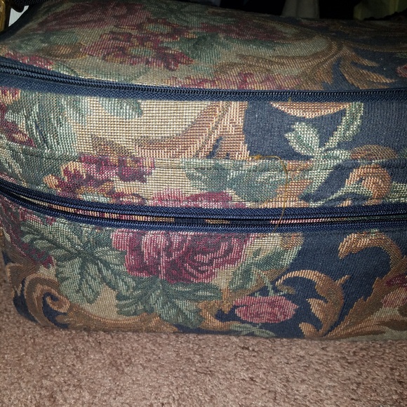 Showline tapestry carry on bag - Picture 1 of 7